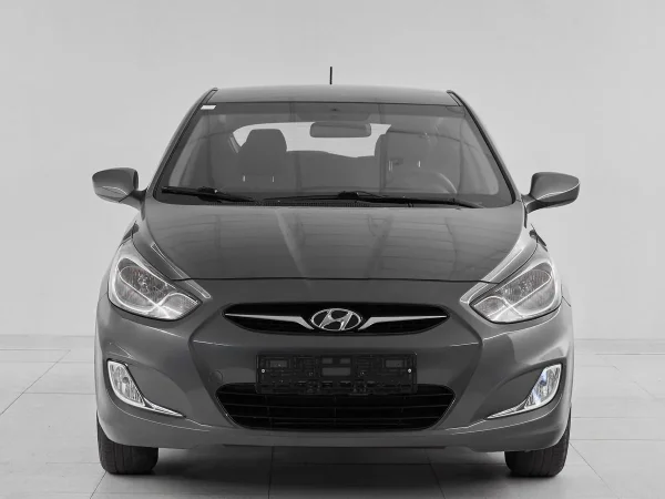 Hyundai Solaris, I фото №2