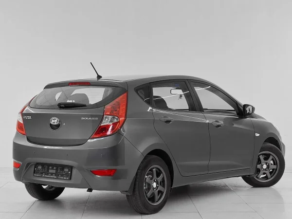 Hyundai Solaris, I фото №6