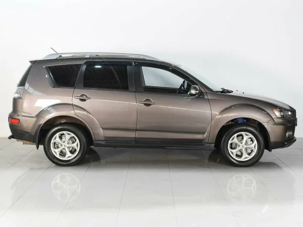 Mitsubishi Outlander, II Рестайлинг фото №4