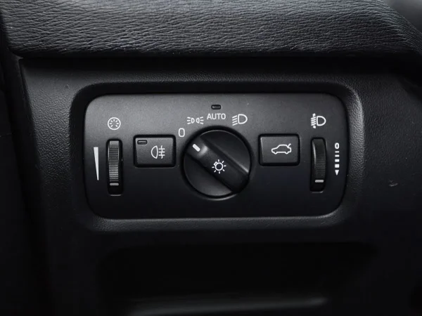 Volvo V40, II фото №13