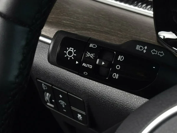 Kia K5, III фото №10