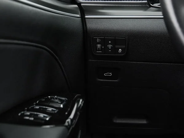 Kia K5, III фото №22
