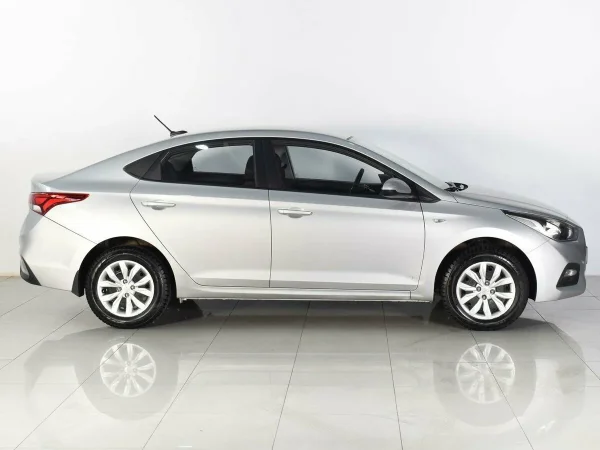 Hyundai Solaris, II фото №4