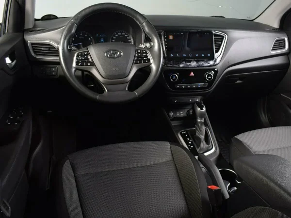 Hyundai Solaris, II фото №6