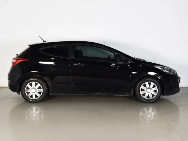Hyundai i30, II фото №4