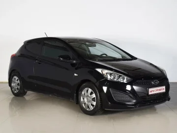 Hyundai i30, II 2013  фото