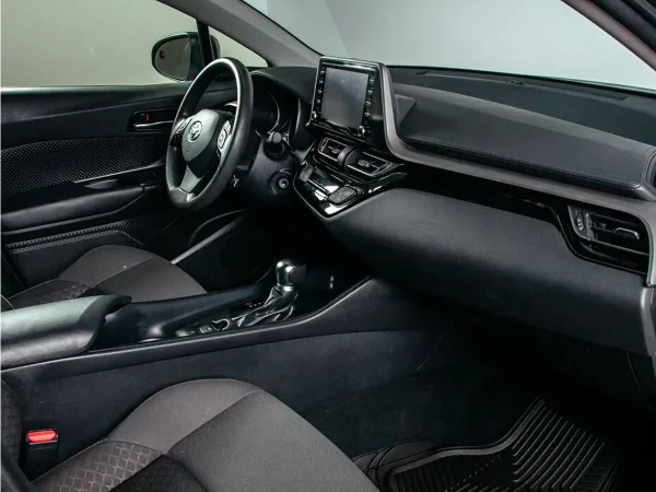 Toyota C-HR, I Рестайлинг фото №12