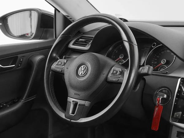 Volkswagen Passat, B7 фото №10