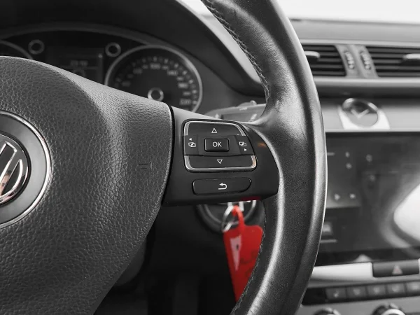 Volkswagen Passat, B7 фото №12