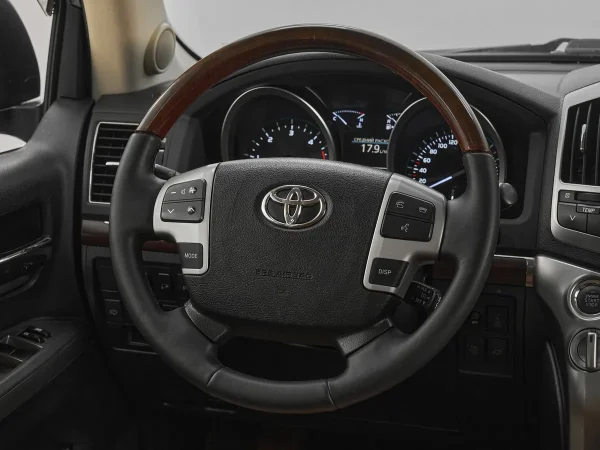 Toyota Land Cruiser, 200 Series Рестайлинг 1 фото №11
