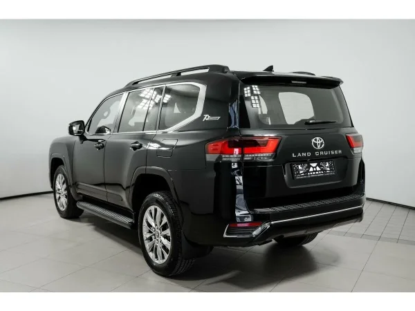 Toyota Land Cruiser, 300 Series фото №3