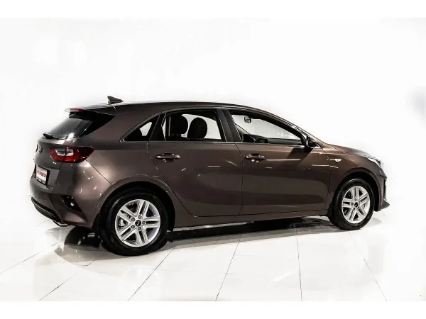 Kia Ceed, III фото №2