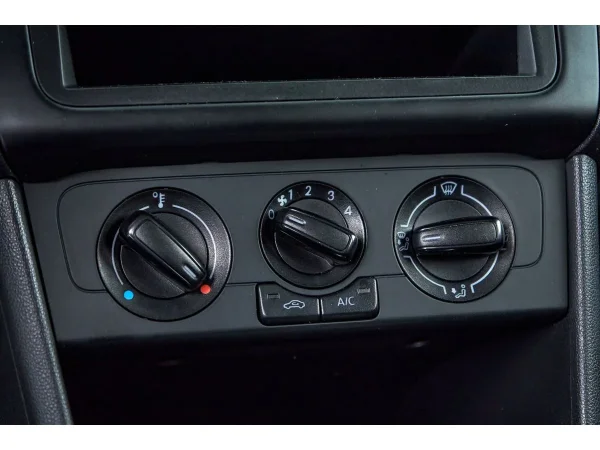 Volkswagen Polo, V Рестайлинг фото №13