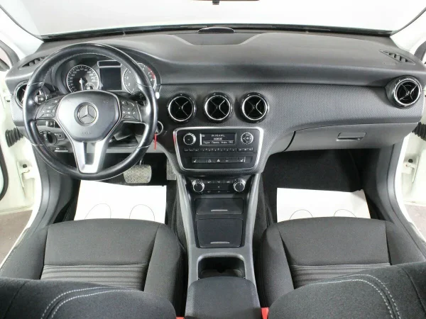 Mercedes-Benz A-Класс, III (W176) фото №6