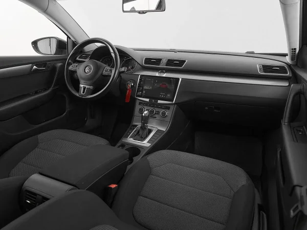 Volkswagen Passat, B7 фото №9