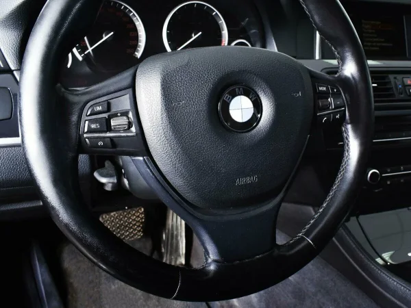 BMW 5 серии, VI (F10/F11/F07) Рестайлинг фото №10