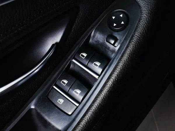 BMW 5 серии, VI (F10/F11/F07) Рестайлинг фото №11