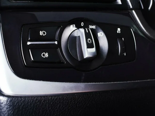 BMW 5 серии, VI (F10/F11/F07) Рестайлинг фото №9