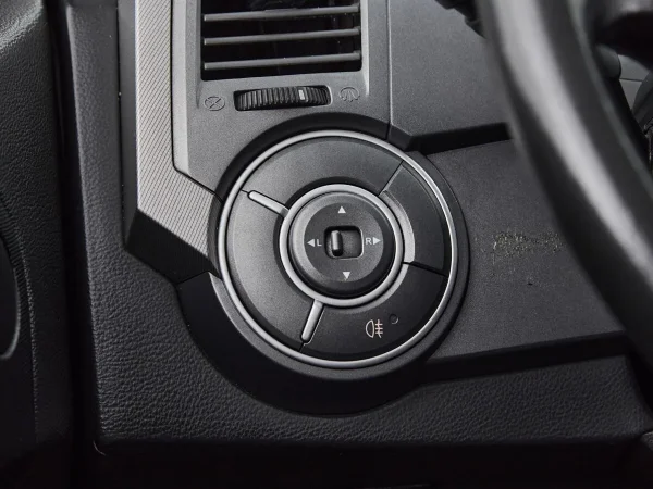 SsangYong Kyron, I Рестайлинг фото №15
