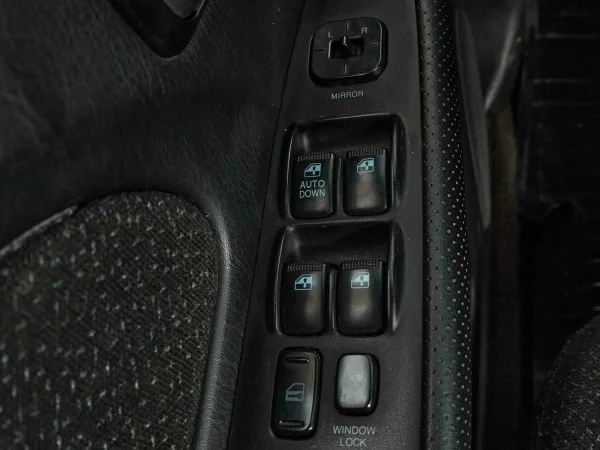 Hyundai Sonata, IV (EF) Рестайлинг фото №11