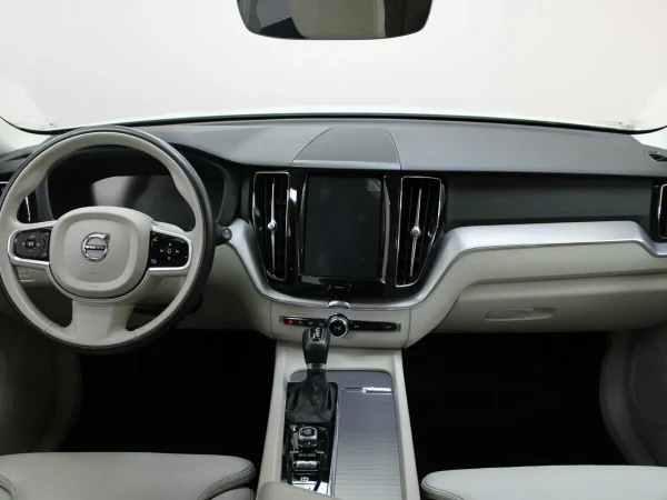 Volvo XC60, II фото №8