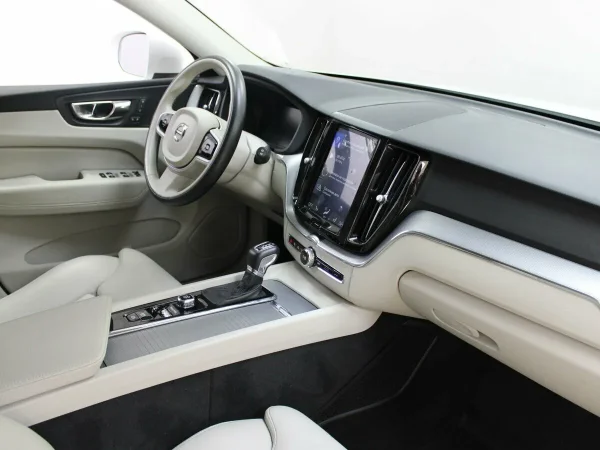 Volvo XC60, II фото №9