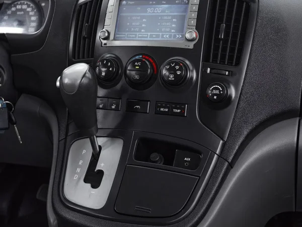 Hyundai Grand Starex, I фото №11