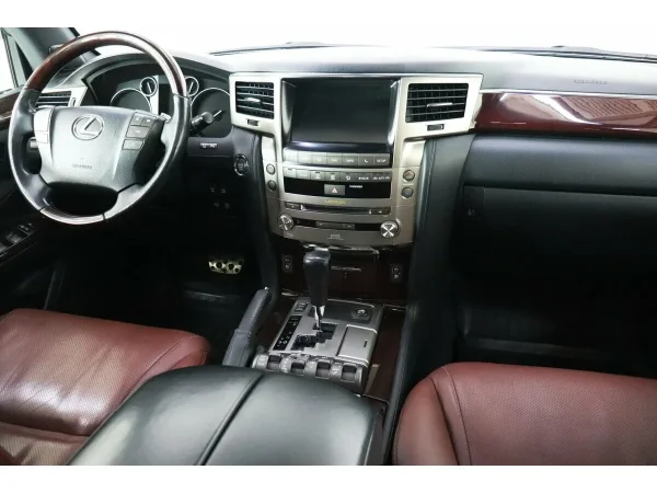 Lexus LX, III Рестайлинг 2 фото №10