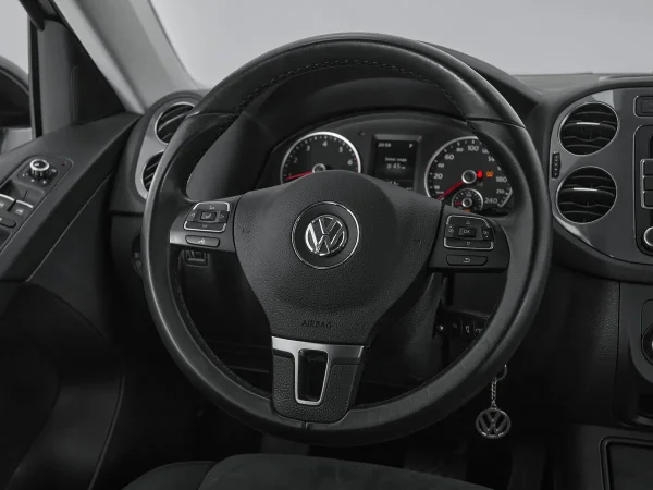 Volkswagen Tiguan, I Рестайлинг фото №8