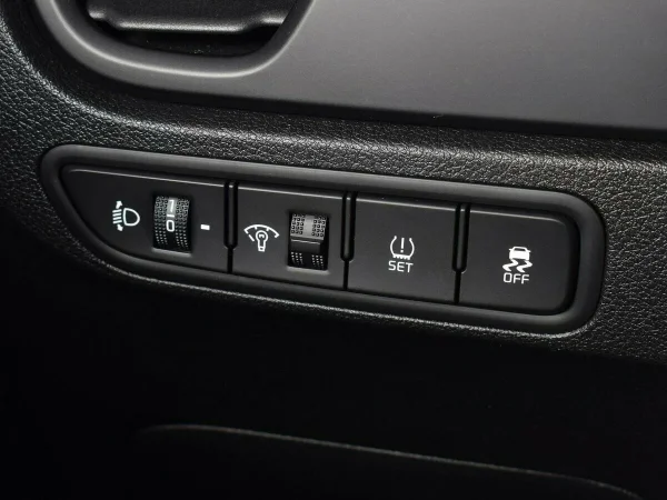 Kia Rio, IV Рестайлинг фото №11