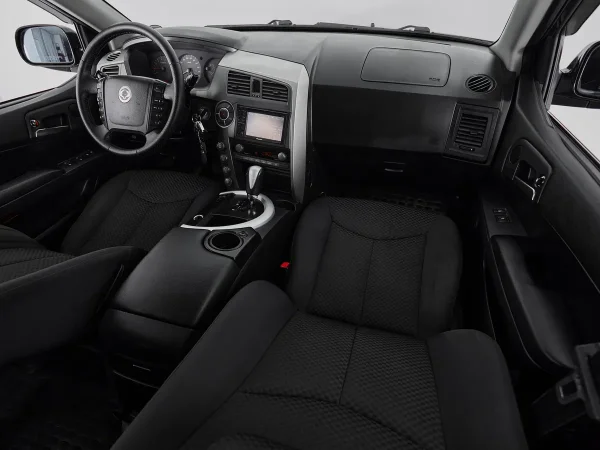 SsangYong Kyron, I Рестайлинг фото №9