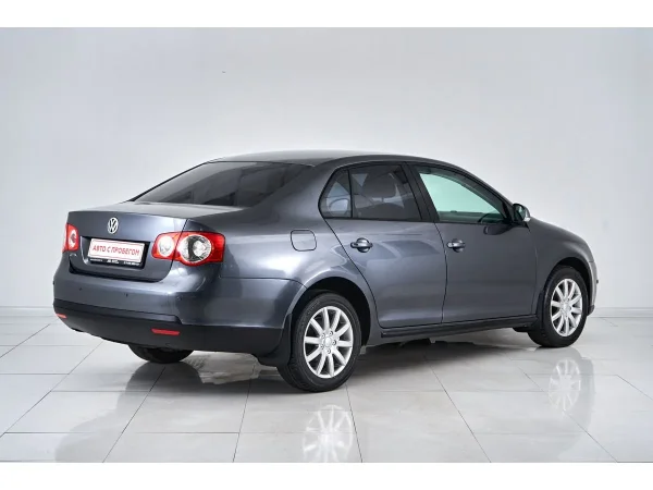 Volkswagen Jetta, V фото №5