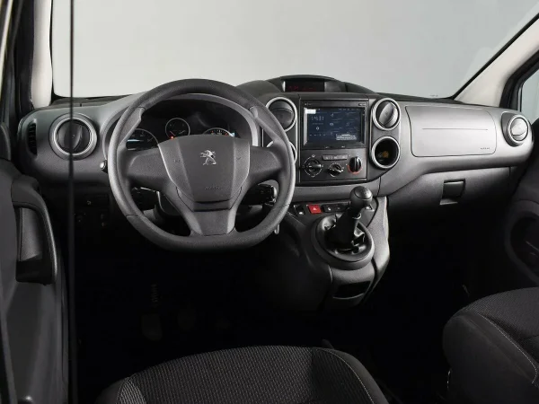Peugeot Partner, II Рестайлинг 2 фото №6