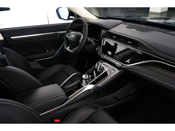 Geely Atlas Pro фото №8