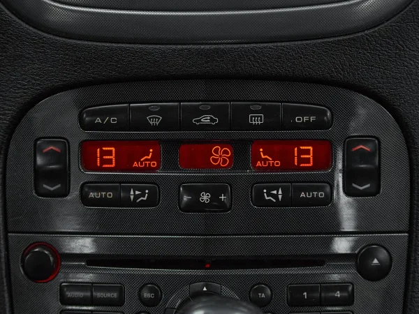 Peugeot 607, I Рестайлинг фото №13