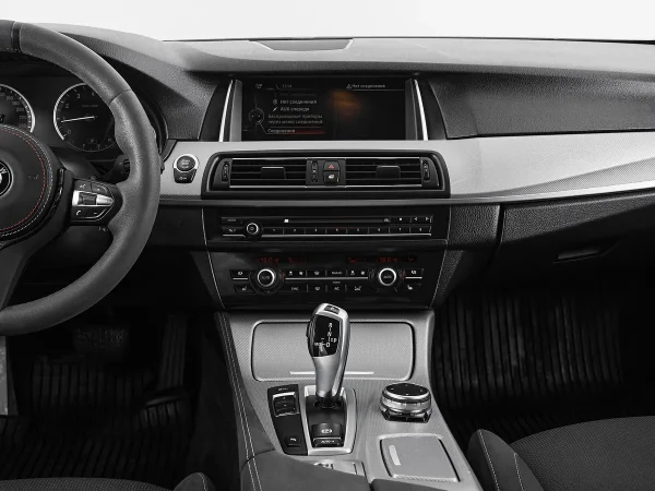 BMW 5 серии, VI (F10/F11/F07) Рестайлинг фото №11