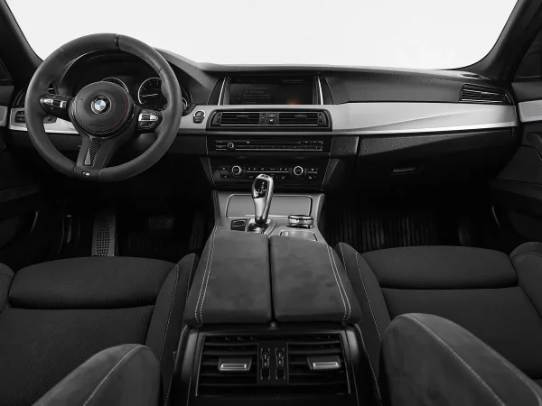 BMW 5 серии, VI (F10/F11/F07) Рестайлинг фото №8