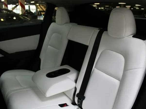 Tesla Model Y, I фото №16