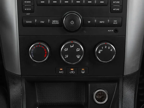 Chevrolet Captiva, I фото №17