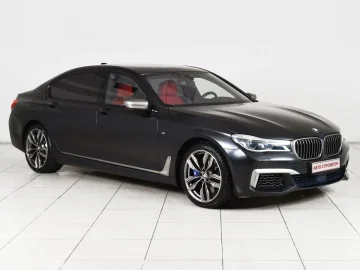 BMW 7 серии, VI (G11/G12) 2017 M760Li xDrive фото