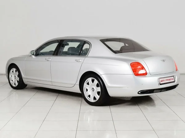 Bentley Continental Flying Spur фото №3