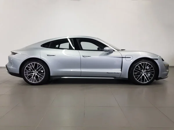 Porsche Taycan, I фото №3