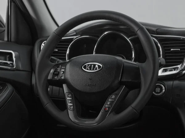 Kia K5, I фото №10