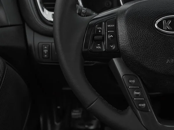 Kia K5, I фото №11