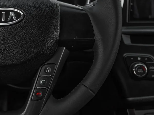 Kia K5, I фото №12