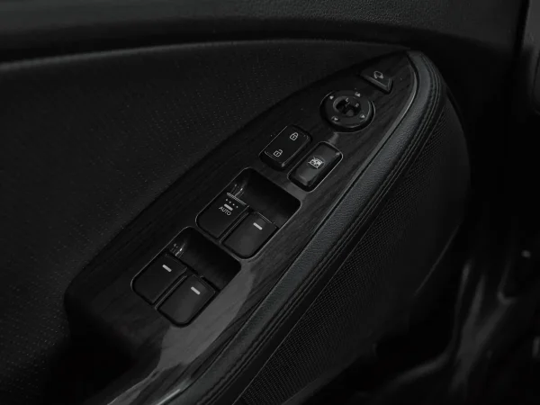 Kia K5, I фото №13