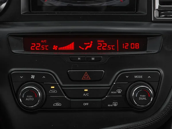 Kia K5, I фото №15