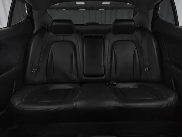 Kia K5, I фото №18
