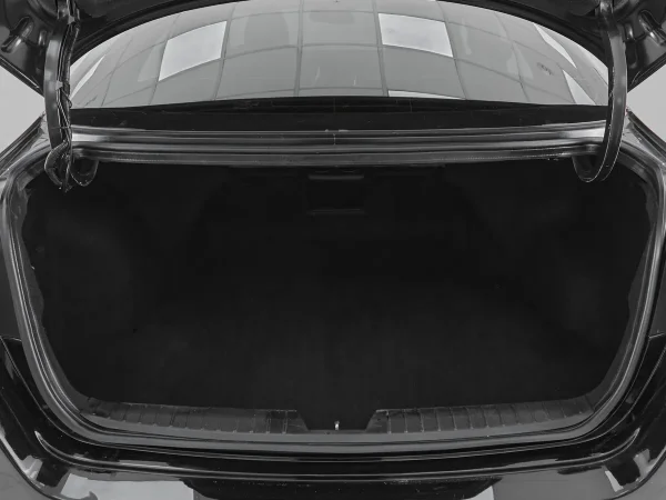 Kia K5, I фото №19