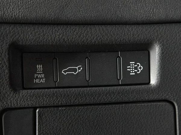 Lexus LX, IV фото №23